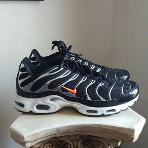 Nike Air Max Plus TN SE Tuned Black Silver Orange